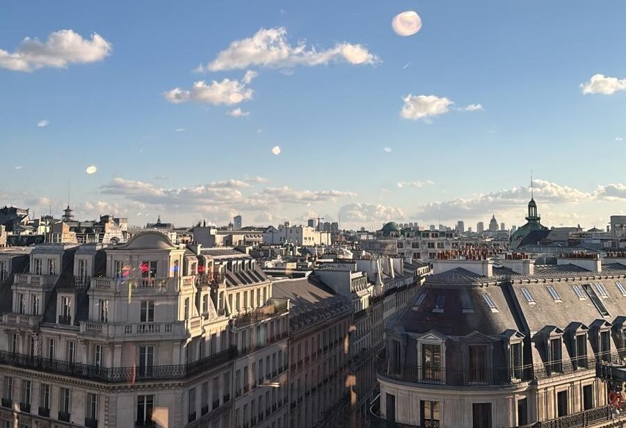 Pro-Bono-Station Paris von David Tweer